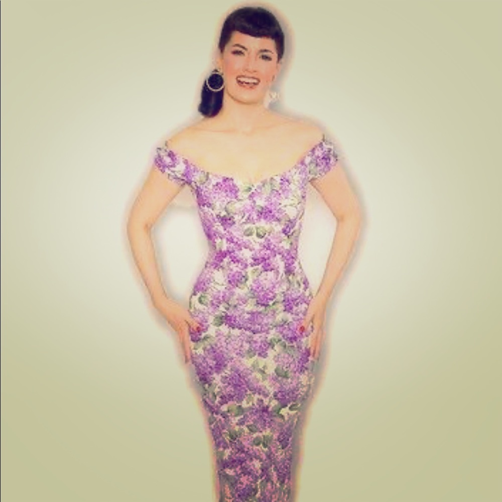 NWOT Bernie Dexter Scarlett Wiggle Dress Lilac